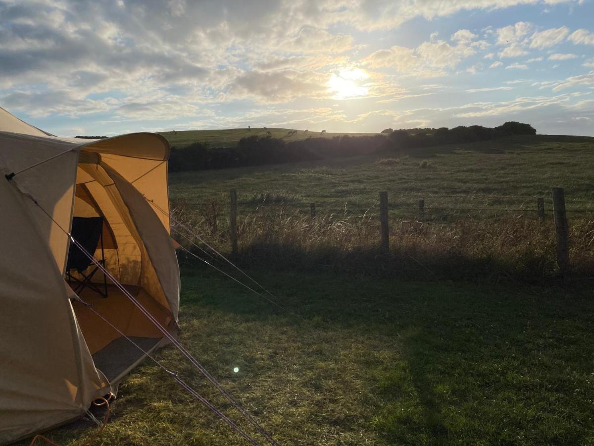 Impeccable 1-Bed Bell Tent Near Holyhead Villa Exterior foto