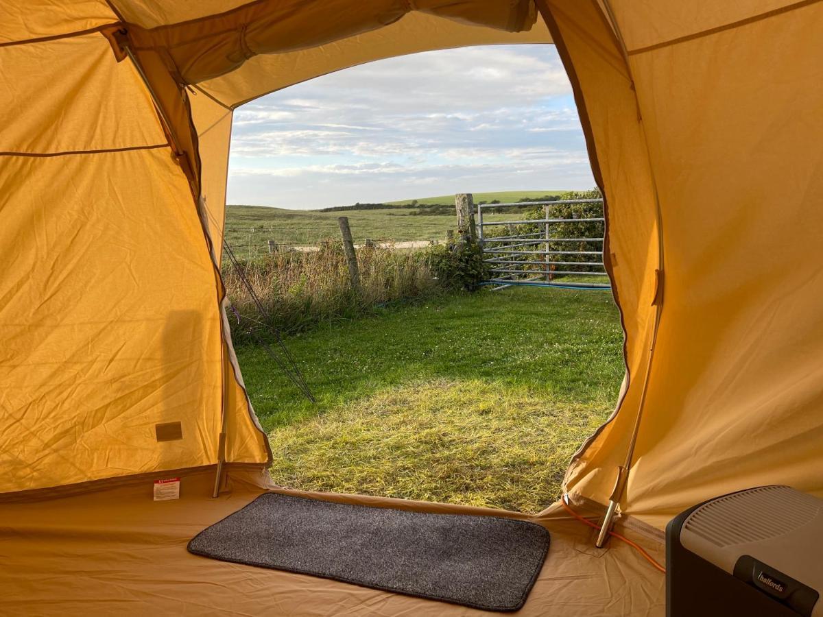 Impeccable 1-Bed Bell Tent Near Holyhead Villa Exterior foto